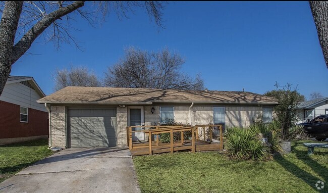 Building Photo - 2430 May Ln Rental