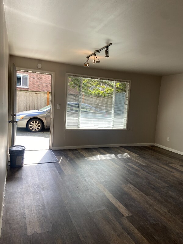 Photo - 1215 Queen Anne Ave N Unit 14