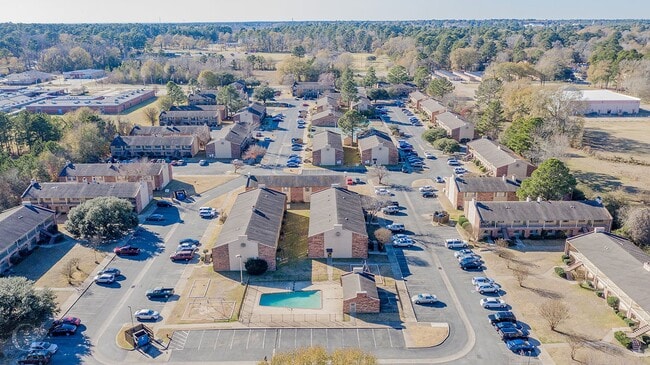 Building Photo - The Encore on Kingston Rental