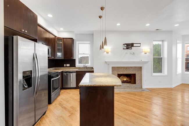 Photo - 4800 S St Lawrence Ave Unit 2N