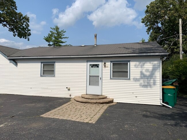 Photo - 222 W Park Rd
