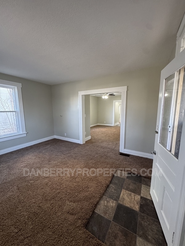 Building Photo - 413 Washington St