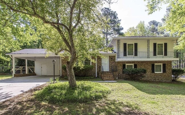 Building Photo - 419 Sharon Rd