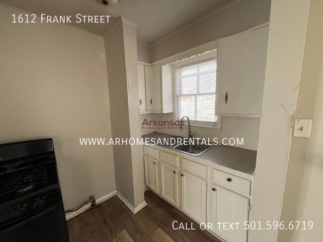 Photo - 1612 Frank St