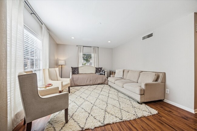 Photo - 1809 Stoney Brook Dr Unidad 101