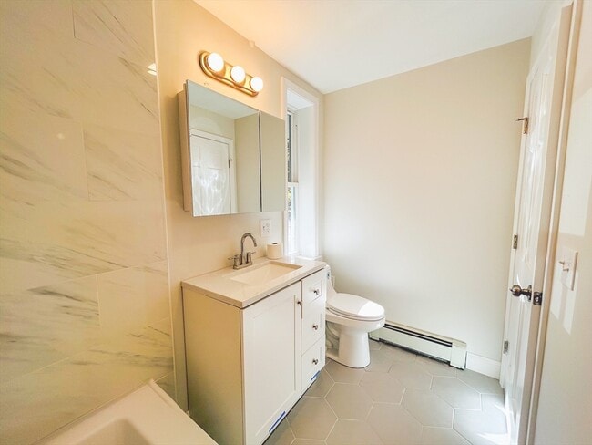 Photo - 27 Waverly St Unit 1