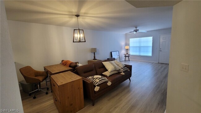 Photo - 25747 Lake Amelia Way Unidad 103