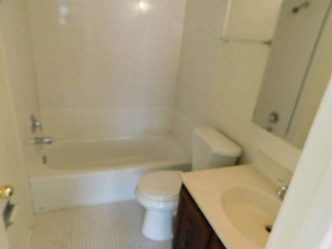 Photo - Large 1 Bed  Condo, w/Bonus Room (Office?)...