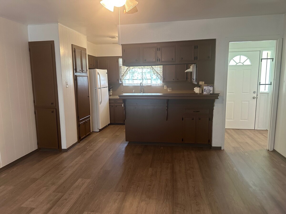 Photo - 6003 Heatherbrook Dr