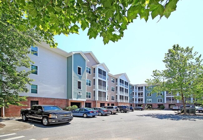 Building Photo - 2 Bedroom 2 Bathroom Condo at The Regatta ... Unit 7316