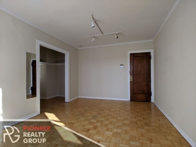 Photo - 739 W Belmont Ave Unit 316