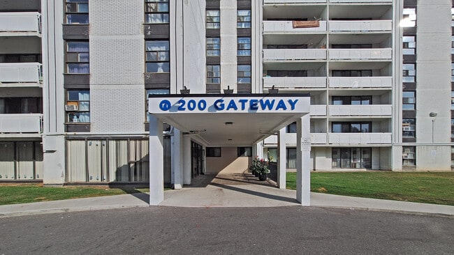 Building Photo - The Gateway