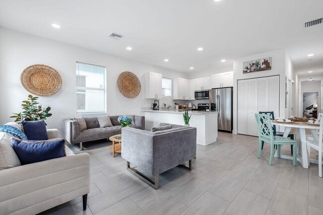 Building Photo - 3771 Saginaw Ave