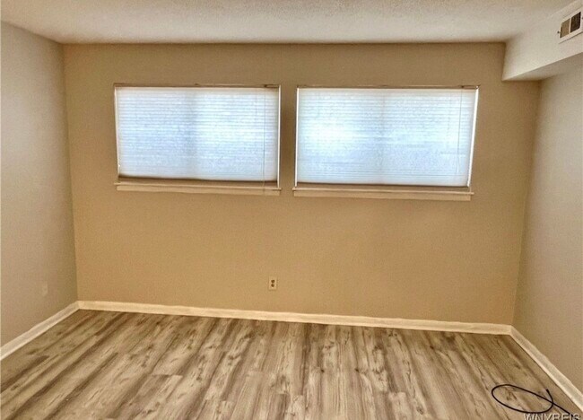 Photo - 8421 Buffalo Ave Unit 14