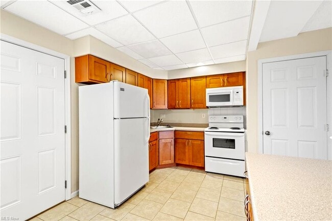 Photo - Anadels Grounds