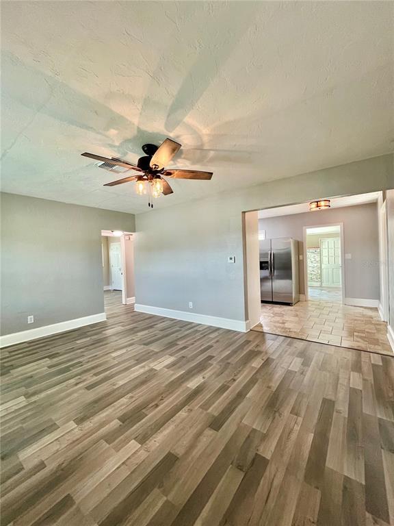 Photo - 801 40th Ave NE