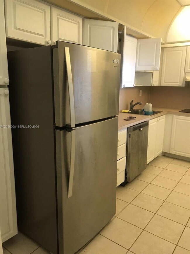 Photo - 19380 Collins Ave Unit 1018