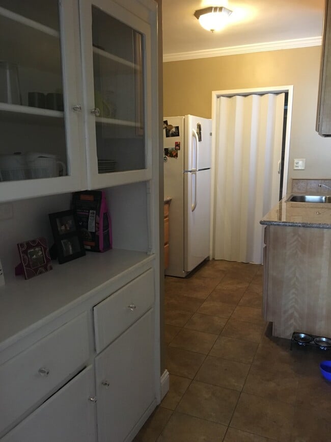 Photo - 4022 Miller Way