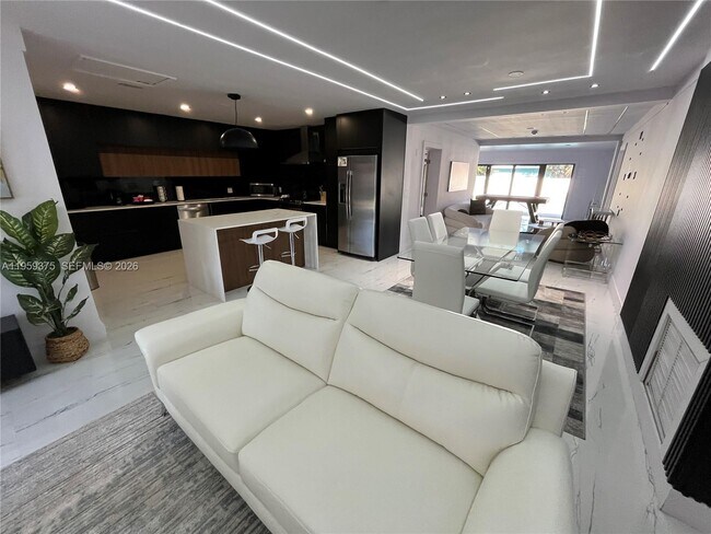 Photo - 39 SE 7th St