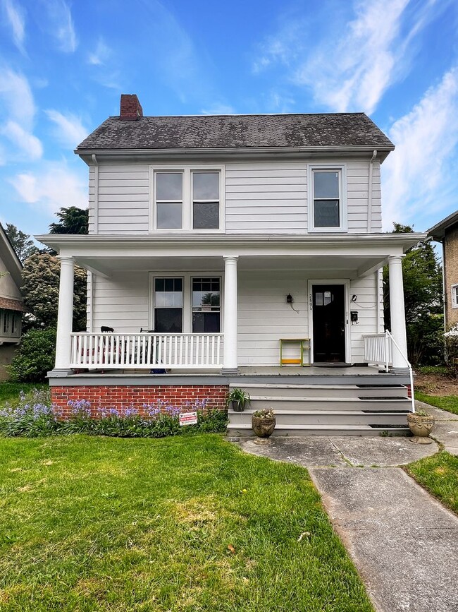 Photo - 2806 Hawthorne Ave Unit 2