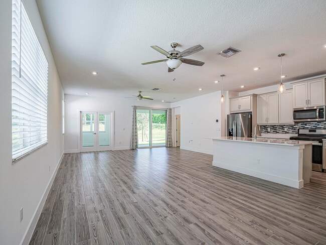 Photo - 11551 SW Viridian Blvd