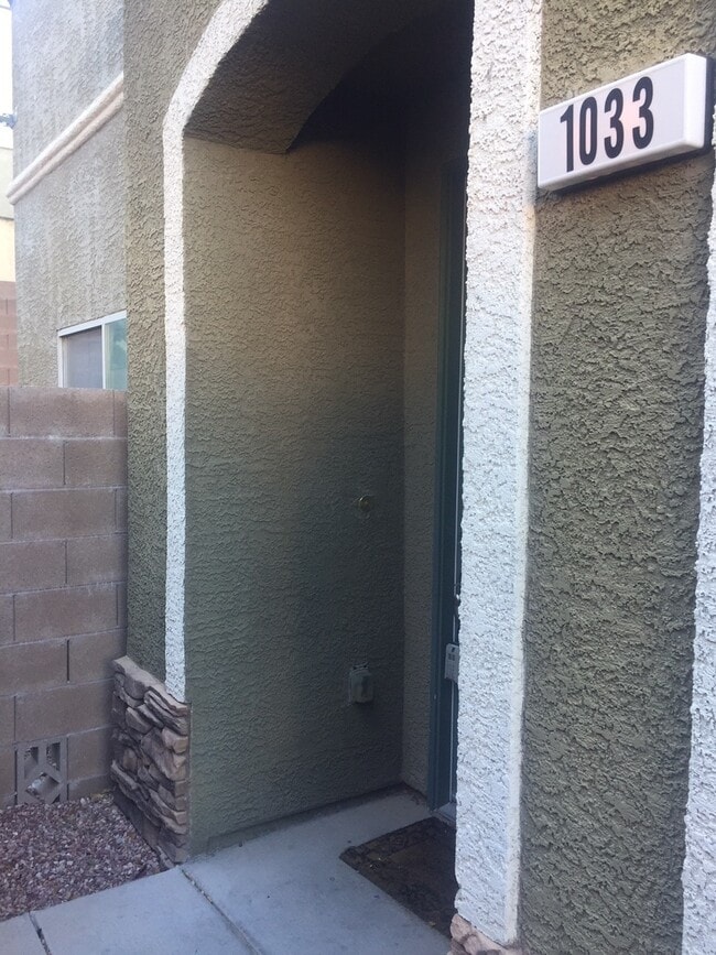 Photo - Beautiful 3-bedroom 2-story townhome with ...