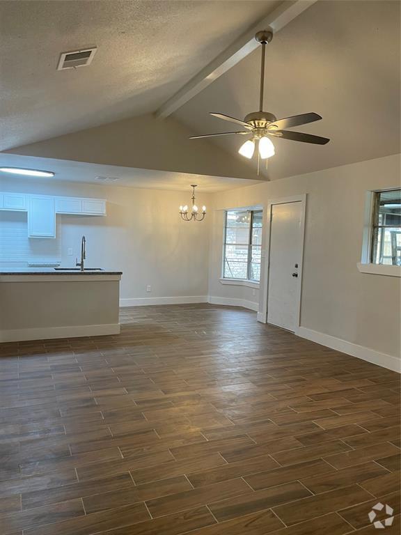 Building Photo - 9743 Grenadier Dr Rental