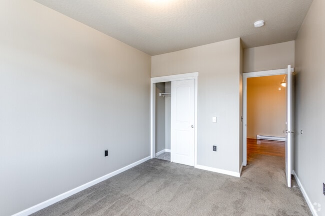 Quadrangle 2 - 2BR, 2BA - 1,080 SF - Knightsbridge Communities