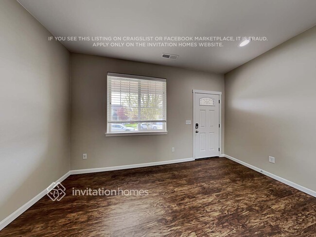 Photo - 2511 165th St E