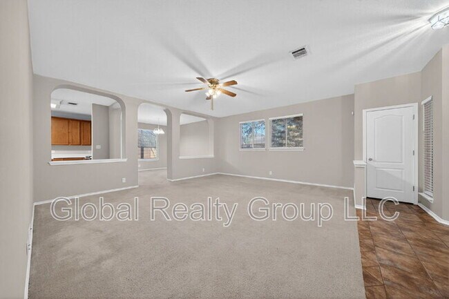 Photo - 216 Silver Wing