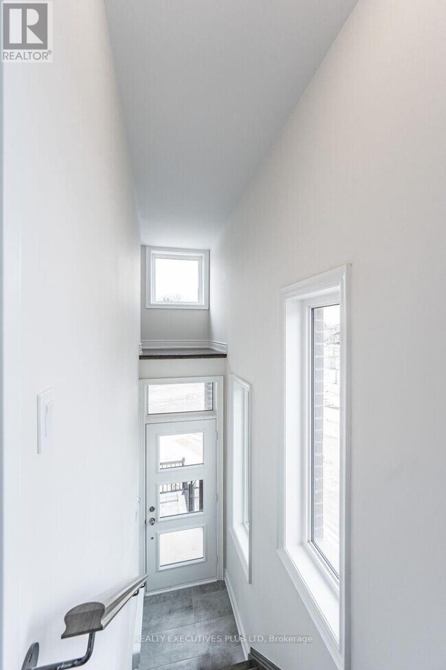 Photo - 23 Blackstone St
