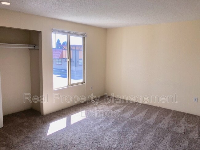 Photo - 902 28th St NE Unidad 902