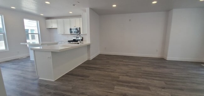 Photo - 3841 Mossmorran Ln