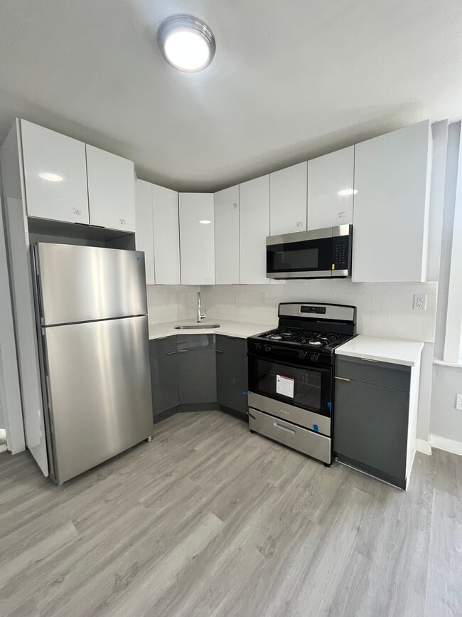 Photo - 682 Broadway Apartments Unit 3