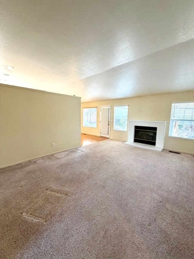 Photo - 6125 Greenbrook Dr