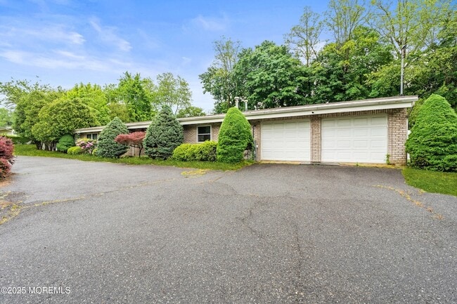 606 Deal Rd