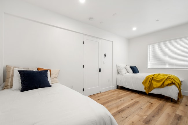 Photo - 2210 Martin Luther King Jr Way Unidad 2210-1