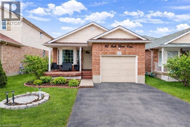 Photo - 183 Bush Clover Crescent