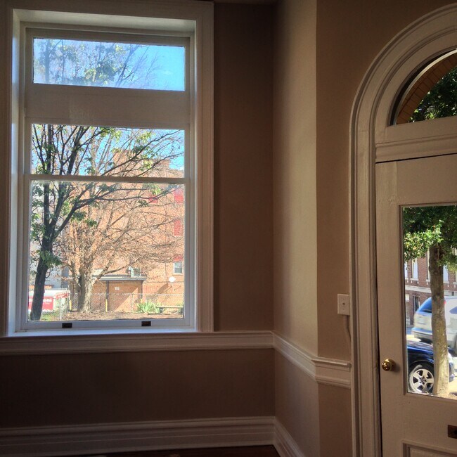 Photo - 1025 Church St