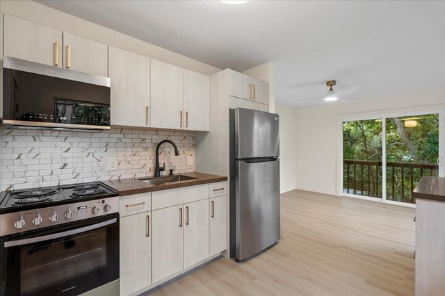 Photo - 3567 Baldwin Ave