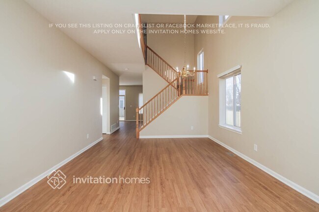 Photo - 353 Richmond Dr