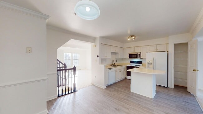 Photo - Spacious Family Three Bedroom Townhouse in Damascus! Pets Welcomed & Parking Included!