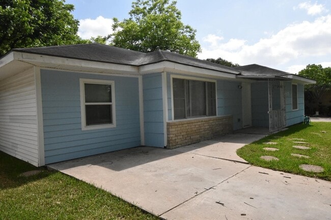 Photo - 3619 Penwood Way
