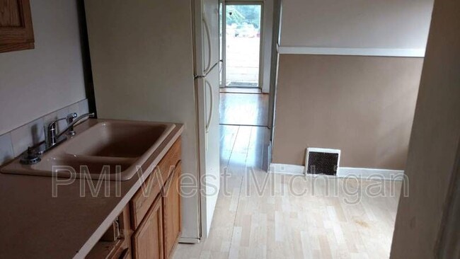 1948 Silver Ave SE Unit UNITB