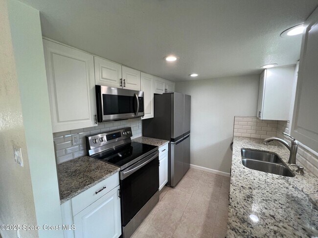 Photo - 1301 Arlington Ln NE