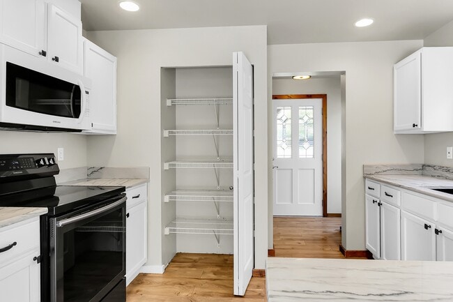 Photo - 915 Cleveland Ave