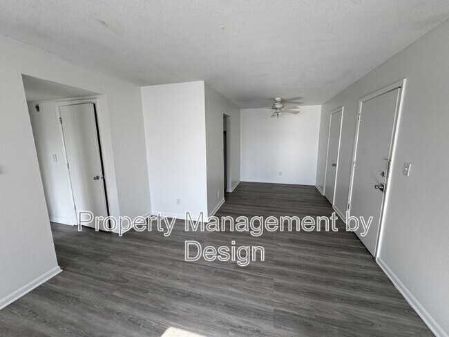 Photo - 1039 5th St Unidad 7