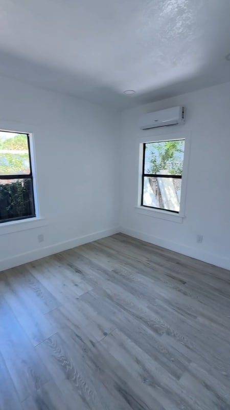 Photo - 2222 10th St S