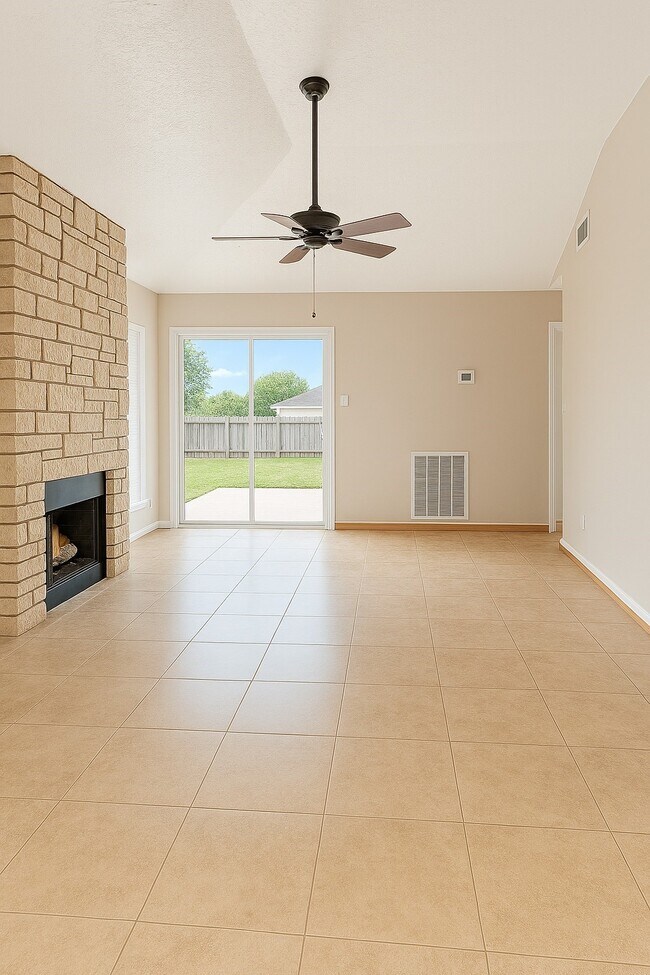 Photo - 17510 Lobo Trail