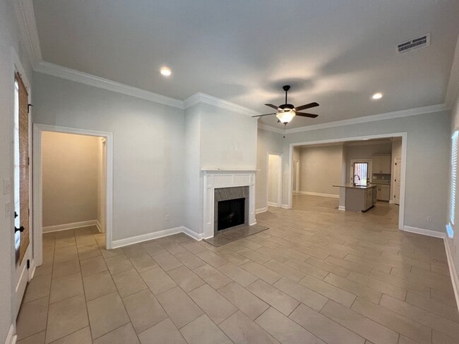 Photo - 9922 Stratford Dr